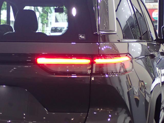 本物のＳＵＶをお求めのお客様にＪｅｅｐをお勧めいたします。