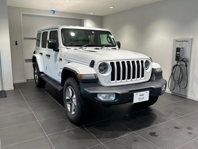 ジープ・ラングラーアンリミテッド サハラ(5枚目)