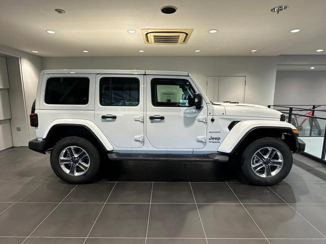 ジープ・ラングラーアンリミテッド サハラ(6枚目)