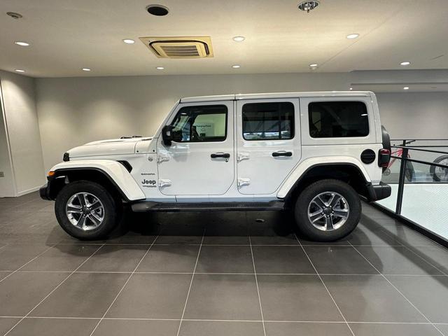 ジープ・ラングラーアンリミテッド サハラ(10枚目)