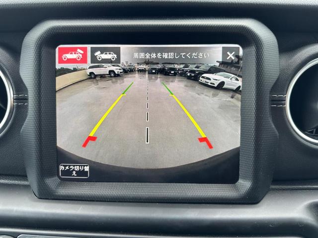 ジープ・ラングラーアンリミテッド サハラ(13枚目)