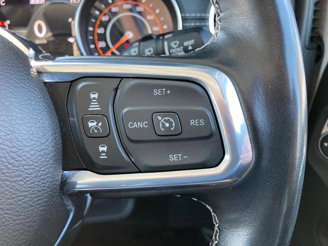 ジープ・ラングラーアンリミテッド サハラ(14枚目)