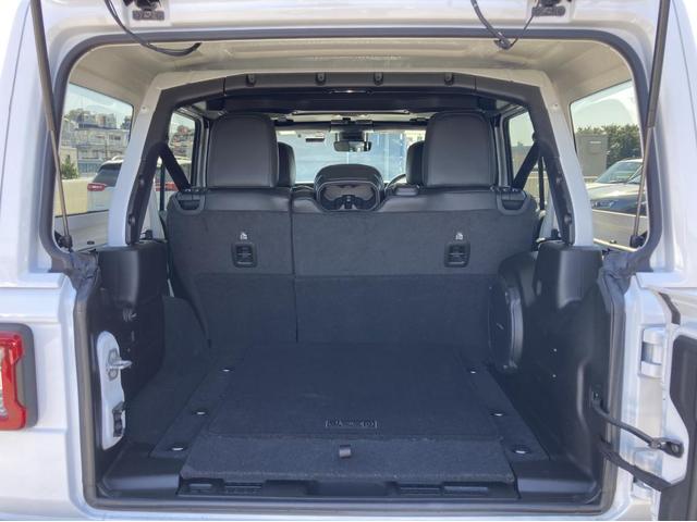 ジープ・ラングラーアンリミテッド サハラ(17枚目)