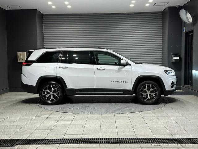 ジープ・コマンダー ロンジチュード　認定中古車　弊社デモカー使用車両　ワンオーナー車　禁煙車　新車保証継承　純正ナビ　アイドリングストップ　アダプティブクルーズコントロール　ブラインドスポットモニター　７人乗り３列シート　ＥＴＣ２．０（24枚目）