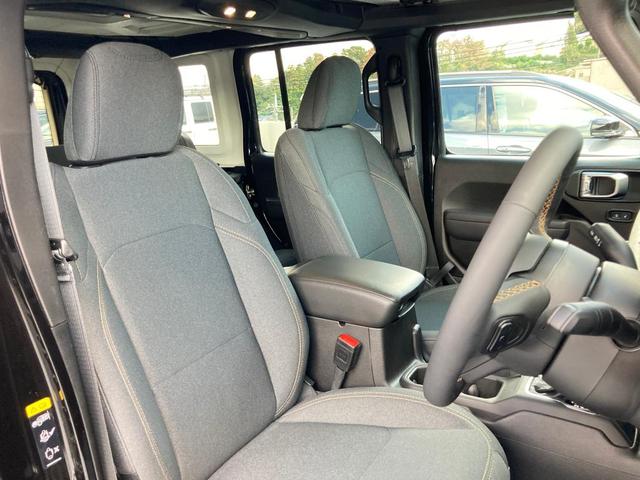 ジープ・ラングラーアンリミテッド スポーツ(2枚目)