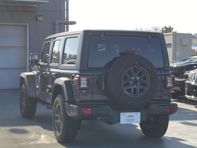 ジープ・ラングラーアンリミテッド スポーツ 認定中古車 弊社デモカー使用車両 禁煙車 4WD MY24 12.3インチタッチパネルモニター アイシン製ナビシステム シートヒーター アルパイン製スピーカー アダプティブクルーズコントロール(27枚目)