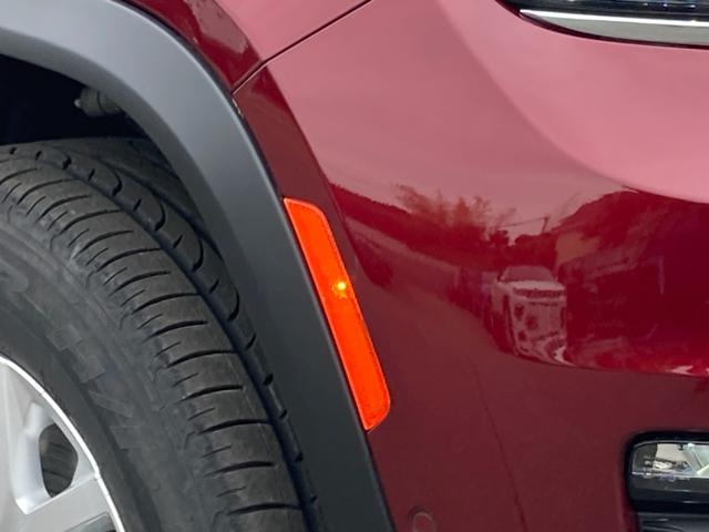 ジープ・グランドチェロキーＬ リミテッド　認定中古車　弊社デモカー使用車両　禁煙車　新車保証継承　純正ナビ　アイドリングストップ　サンルーフ　シートヒーター／ベンチレーション　アダプティブクルーズコントロール　ブラインドスポットモニター（55枚目）
