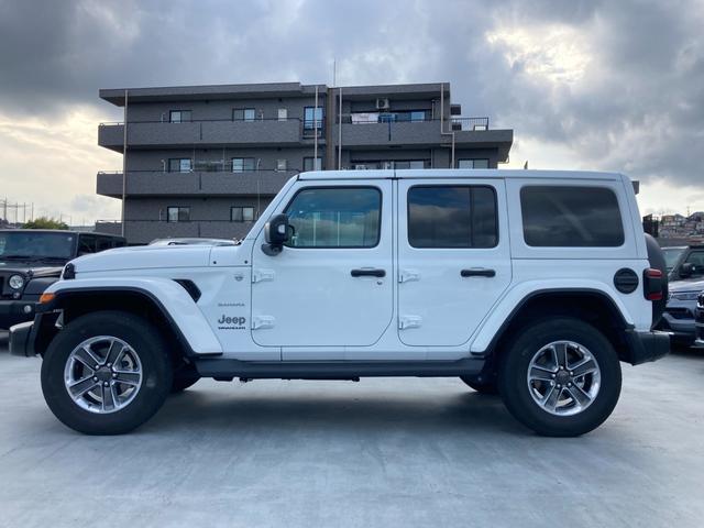 ジープ・ラングラーアンリミテッド サハラ　認定中古車　弊社オーナー様下取り車両　ワンオーナー車　禁煙車　４ＷＤ　新車保証継承　認定中古車保証１年　アダプティブクルーズコントロール　ブラインドスポットモニター　アイドリングストップ　ＥＴＣ２．０（8枚目）