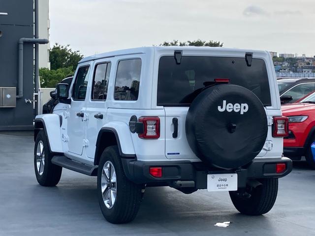 ジープ・ラングラーアンリミテッド サハラ　認定中古車　弊社オーナー様下取り車両　ワンオーナー車　禁煙車　４ＷＤ　新車保証継承　認定中古車保証１年　アダプティブクルーズコントロール　ブラインドスポットモニター　アイドリングストップ　ＥＴＣ２．０（9枚目）