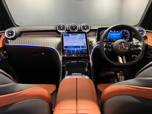 ＧＬＣ ＧＬＣ３５０ｅ４ＭスポツＥＤスタＡＭＧレザエクスクＰ　認定中古車　４ＷＤ　フロントカメラ　サイドカメラ　クリアランスソナー　オートクルーズコントロール　パワーシート　サンルーフ　ナビ　オートライト　ＬＥＤヘッドランプ　電動リアゲート　ＭＰ２０２４０２（6枚目）