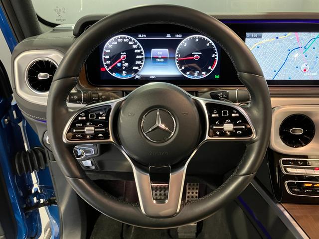 Ｇクラス Ｇ４００ｄ　認定中古車　４ＷＤ　左ハンドル　ＥＴＣ　全周囲カメラ　クリアランスソナー　オートクルーズコントロール　レーンアシスト　パワーシート　衝突被害軽減システム　サンルーフ　オートライト　ＭＰ２０２１０１（8枚目）