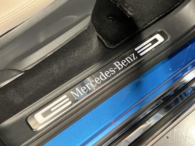 Ｇクラス Ｇ４００ｄ　認定中古車　４ＷＤ　左ハンドル　ＥＴＣ　全周囲カメラ　クリアランスソナー　オートクルーズコントロール　レーンアシスト　パワーシート　衝突被害軽減システム　サンルーフ　オートライト　ＭＰ２０２１０１（29枚目）