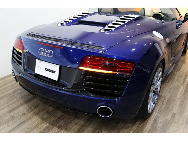 ベースグレード 右ハンドル V10 後期型 Sトロニック DCT マグネティックライドサス カーボンデコラティブパネル シートヒーター バックカメラ 2トーンレザー ナビ地デジ バックカメラ(53枚目)