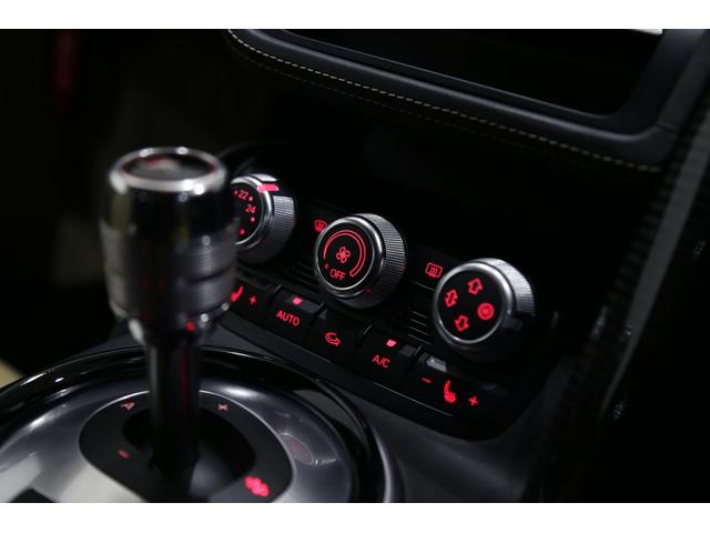 ベースグレード 右ハンドル V10 後期型 Sトロニック DCT マグネティックライドサス カーボンデコラティブパネル シートヒーター バックカメラ 2トーンレザー ナビ地デジ バックカメラ(63枚目)