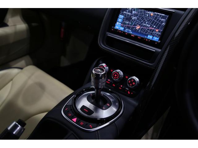 ベースグレード 右ハンドル V10 後期型 Sトロニック DCT マグネティックライドサス カーボンデコラティブパネル シートヒーター バックカメラ 2トーンレザー ナビ地デジ バックカメラ(65枚目)