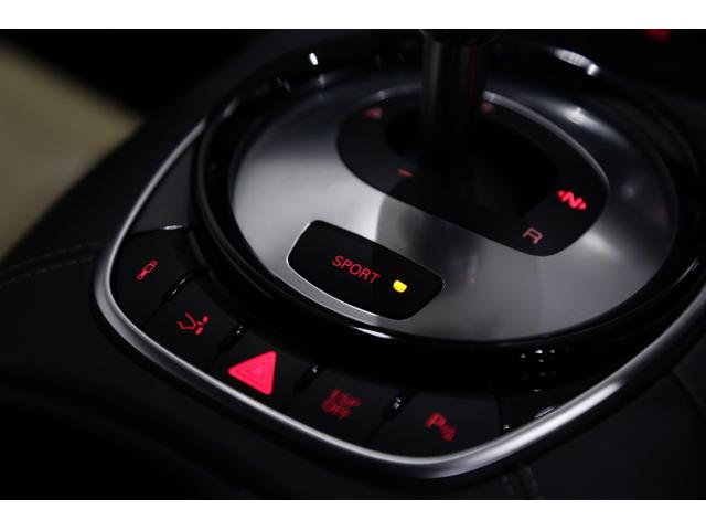 ベースグレード 右ハンドル V10 後期型 Sトロニック DCT マグネティックライドサス カーボンデコラティブパネル シートヒーター バックカメラ 2トーンレザー ナビ地デジ バックカメラ(67枚目)