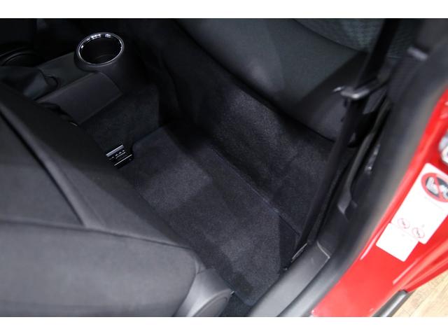 クーパーS 1オーナー 後期型 コントラストルーフ・ドアミラー ナビ地デジ R56 オートライト ドアバイザー マッドガード アイドリングストップ スポーツモード キセノン(22枚目)