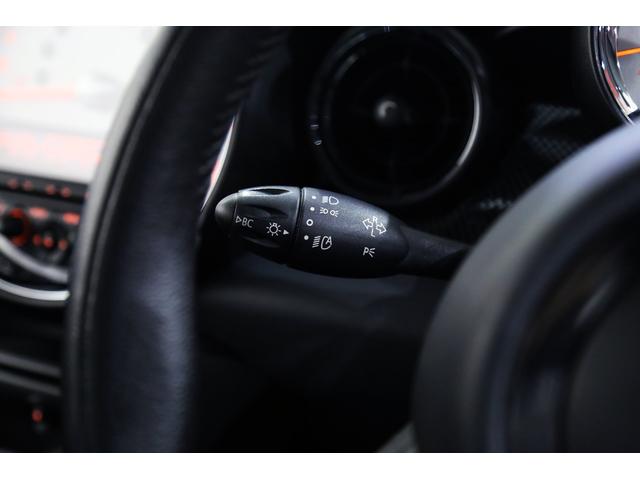 クーパーS 1オーナー 後期型 コントラストルーフ・ドアミラー ナビ地デジ R56 オートライト ドアバイザー マッドガード アイドリングストップ スポーツモード キセノン(60枚目)