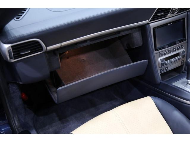 右H/PASM/オ-ルレザ-内装/シ‐トヒ‐タ‐/R3.6D整備済/2トーンレザーインテリア/地デジ/メタリックペイント/スポーツテールパイプ/ティプトロニックS/キセノンライト/Bluetooth(43枚目)