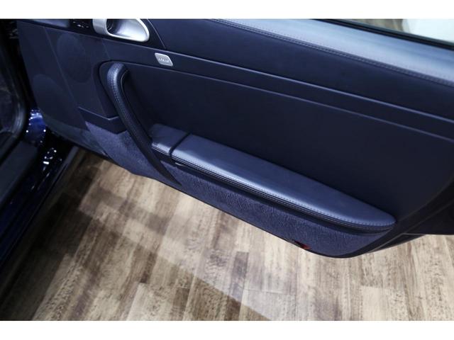 右H/PASM/オ-ルレザ-内装/シ‐トヒ‐タ‐/R3.6D整備済/2トーンレザーインテリア/地デジ/メタリックペイント/スポーツテールパイプ/ティプトロニックS/キセノンライト/Bluetooth(45枚目)
