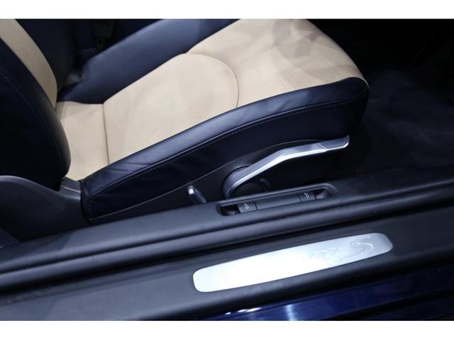 右H/PASM/オ-ルレザ-内装/シ‐トヒ‐タ‐/R3.6D整備済/2トーンレザーインテリア/地デジ/メタリックペイント/スポーツテールパイプ/ティプトロニックS/キセノンライト/Bluetooth(47枚目)