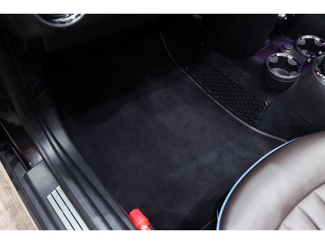 クーパーS コンバーチブル ハイゲート 茶革/シートヒーター/オートライト/ETC/SSDナビ/BLITZ車高調/専用内外装/マルチファンクションステアリング/クロームラインインテリア/オートワイパー/純正OP17AW/TV(22枚目)