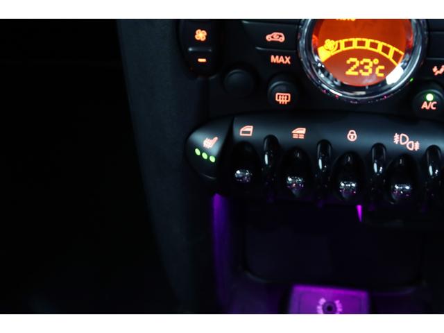 クーパーS コンバーチブル ハイゲート 茶革/シートヒーター/オートライト/ETC/SSDナビ/BLITZ車高調/専用内外装/マルチファンクションステアリング/クロームラインインテリア/オートワイパー/純正OP17AW/TV(76枚目)