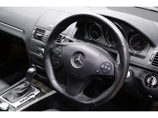 Ｃ６３　ＡＭＧ　Ｗ２０４中期型／ＮＡ／右ハンドル／パフォーマンス１９インチアルミホイール／赤キャリパー／プッシュスタート／顧客買取車／ＨＤＤナビ地デジ／バックカメラ／シートヒーター／記録簿有／(38枚目)