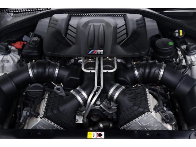 Ｍ５ Ｍ５　右ハンドル／鍛造２０インチアルミ／電動サンル－フ／ブラックレザ－／４．４Ｌ　Ｖ８／専用装備／専用コンフォ－トシ－ト／シ－トヒ－タ－／ベンチレ－タ－／トップビュ－カメラ／ＨＵＤ／地デジＴＶ／Ｍｄｒｉｖｅ（37枚目）