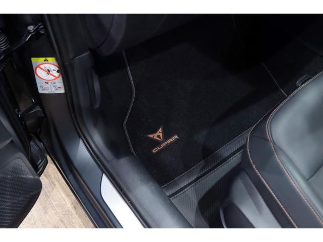 セアトその他 　ＣＵＰＲＡ／クプラ／ＦＯＲＭＥＮＴＯＲ／フォーメンター／ＶＺ２／新車並行／１オーナー／ブラックナッパレザ－バケットシ－ト／シートヒーター／レザーダッシュ／ツインエグゾースト／ＡｐｐｌｅＣａｒＰｌａｙ／（15枚目）