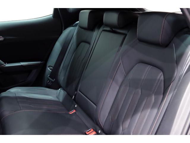 セアトその他 　ＣＵＰＲＡ／クプラ／ＦＯＲＭＥＮＴＯＲ／フォーメンター／ＶＺ２／新車並行／１オーナー／ブラックナッパレザ－バケットシ－ト／シートヒーター／レザーダッシュ／ツインエグゾースト／ＡｐｐｌｅＣａｒＰｌａｙ／（22枚目）