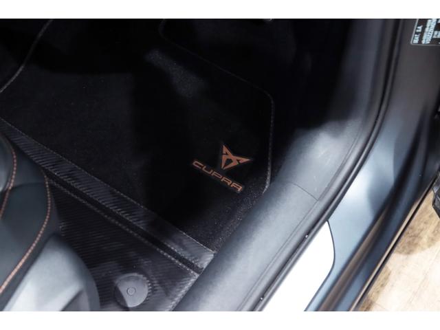 セアトその他 　ＣＵＰＲＡ／クプラ／ＦＯＲＭＥＮＴＯＲ／フォーメンター／ＶＺ２／新車並行／１オーナー／ブラックナッパレザ－バケットシ－ト／シートヒーター／レザーダッシュ／ツインエグゾースト／ＡｐｐｌｅＣａｒＰｌａｙ／（48枚目）