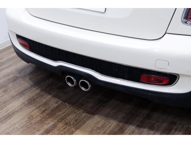 ＭＩＮＩ クーパーＳ　６速マニュアル／後期エンジン／ブラックル－フ・ドアミラ－カバ－／ＯＺ製１７インチＡＷ／タイヤ新品／スポ－ツモ－ド／クロ－ムラインエクステリア／アイドリングストップ／オ－トエアコン（43枚目）