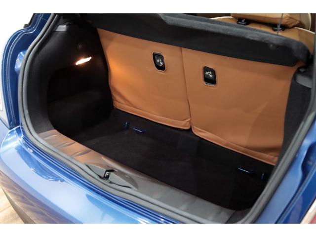 ＭＩＮＩ クーパー　１オーナー／６速マニュアル／６ＭＴ／ＣＡＢＡＮＡシートカバー／正規ディーラー整備記録９枚／１５インチアルミ／ホワイトルーフ・ミラーカバー／（44枚目）