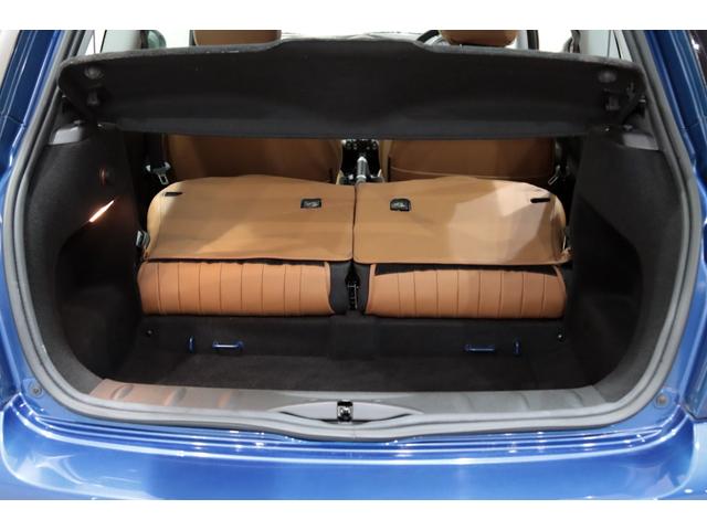 ＭＩＮＩ クーパー　１オーナー／６速マニュアル／６ＭＴ／ＣＡＢＡＮＡシートカバー／正規ディーラー整備記録９枚／１５インチアルミ／ホワイトルーフ・ミラーカバー／（45枚目）