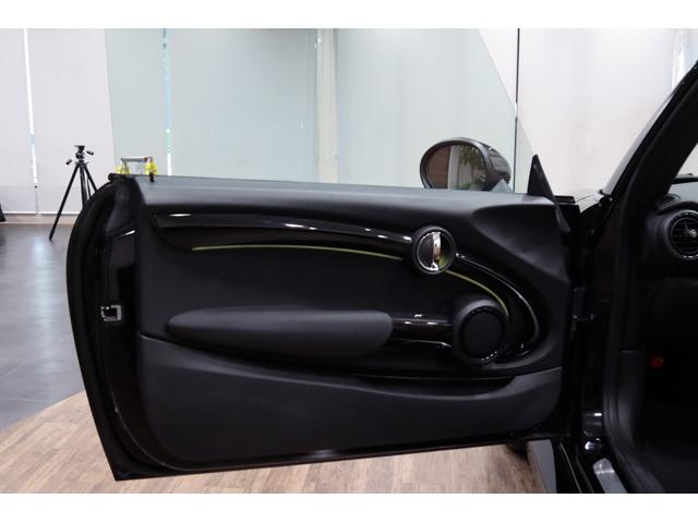 ＭＩＮＩ クーパーＳ　コンバーチブル　ＲＫｄｅｓｉｇｎエアロ／ＲＫｄｅｓｉｇｎマフラー／ＢＣｒａｃｉｎｇ車高調／ミニＹｏｕｒｓ幌／ＷＯＲＫ１８インチアルミ／ｎｅｗタイヤ／車検済／ＣＡＢＡＮＡシート／Ｂｌａｃｋエクステリア／シートヒーター（16枚目）