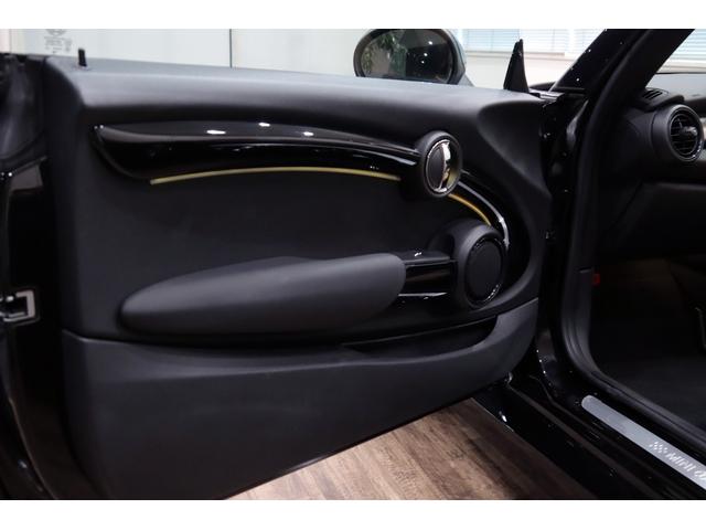 ＭＩＮＩ クーパーＳ　コンバーチブル　ＲＫｄｅｓｉｇｎエアロ／ＲＫｄｅｓｉｇｎマフラー／ＢＣｒａｃｉｎｇ車高調／ミニＹｏｕｒｓ幌／ＷＯＲＫ１８インチアルミ／ｎｅｗタイヤ／車検済／ＣＡＢＡＮＡシート／Ｂｌａｃｋエクステリア／シートヒーター（17枚目）