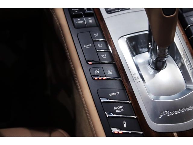 パナメーラ ４Ｓ　スポーツクロノパッケ－ジ／ＳＲ／スポエキ／ソフトクロ－ズ／ＯＰ色／電動ＳＲ／ＢＯＳＥ／Ｅ＆Ｄ／２０ＡＷ／ＰＤＬＳ／前後シ－トＨ／ベンチレ－タ－／レッドメ－タ－／ＬＣＷ／ステアリングＨ／３６０度カメラ（46枚目）