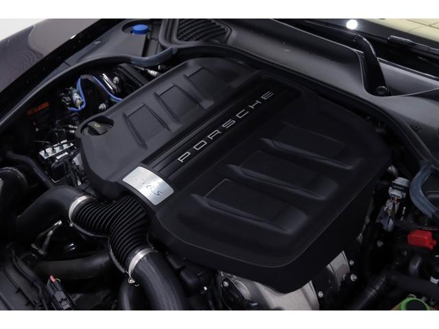パナメーラ ４Ｓ　スポーツクロノパッケ－ジ／ＳＲ／スポエキ／ソフトクロ－ズ／ＯＰ色／電動ＳＲ／ＢＯＳＥ／Ｅ＆Ｄ／２０ＡＷ／ＰＤＬＳ／前後シ－トＨ／ベンチレ－タ－／レッドメ－タ－／ＬＣＷ／ステアリングＨ／３６０度カメラ（60枚目）