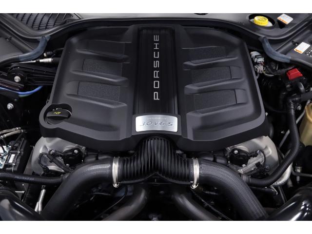 パナメーラ ４Ｓ　スポーツクロノパッケ－ジ／ＳＲ／スポエキ／ソフトクロ－ズ／ＯＰ色／電動ＳＲ／ＢＯＳＥ／Ｅ＆Ｄ／２０ＡＷ／ＰＤＬＳ／前後シ－トＨ／ベンチレ－タ－／レッドメ－タ－／ＬＣＷ／ステアリングＨ／３６０度カメラ（61枚目）