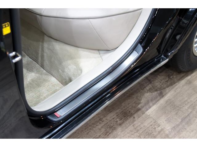 オリジン ベースグレード　トヨタ自動車生産累計１億台達成記念車／オリジナル／１０００台限定車／観音開き／初代トヨペット・クラウン／センチュリー／ハンドメイド／プログレ／本木目／バックカメラ／地デジ／ベージュレザー／（28枚目）