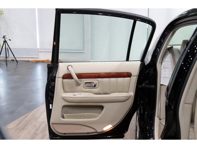 オリジン ベースグレード　トヨタ自動車生産累計１億台達成記念車／オリジナル／１０００台限定車／観音開き／初代トヨペット・クラウン／センチュリー／ハンドメイド／プログレ／本木目／バックカメラ／地デジ／ベージュレザー／（63枚目）