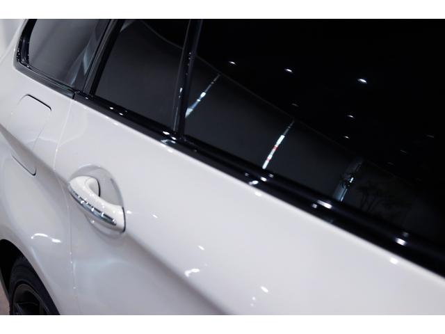 ５シリーズ ５２３ｉツーリング　Ｍスポーツ　後期／パノラマサンルーフ／ブラックレザー／前後シートヒーター／タイヤ新品／車線変更警告／ドライビングアシストプラス／アダプティブＬＥＤ／専用装備／１８インチブラックアルミ（40枚目）