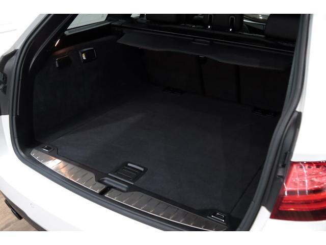 ５シリーズ ５２３ｉツーリング　Ｍスポーツ　後期／パノラマサンルーフ／ブラックレザー／前後シートヒーター／タイヤ新品／車線変更警告／ドライビングアシストプラス／アダプティブＬＥＤ／専用装備／１８インチブラックアルミ（46枚目）