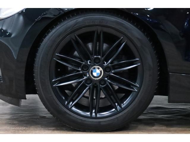 １シリーズ １２０ｉ　カブリオレ　Ｍスポ－ツパッケ－ジ／オプションカラ－／レッドボストンレザ－シ－ト／車検Ｒ９．０７迄／専用装備／Ｍエアロダイナミクスパッケ－ジ／１７インチブラックアルミホイール／オプショントリム／ブラックグリル（5枚目）