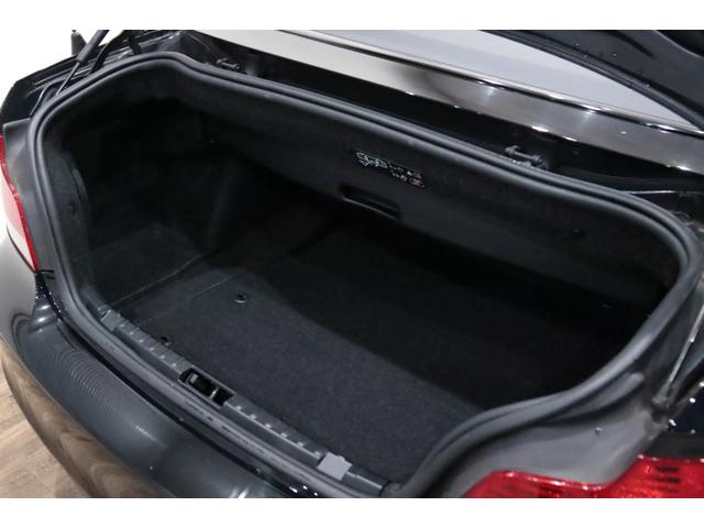 １シリーズ １２０ｉ　カブリオレ　Ｍスポ－ツパッケ－ジ／オプションカラ－／レッドボストンレザ－シ－ト／車検Ｒ９．０７迄／専用装備／Ｍエアロダイナミクスパッケ－ジ／１７インチブラックアルミホイール／オプショントリム／ブラックグリル（36枚目）