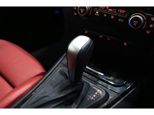 １シリーズ １２０ｉ　カブリオレ　Ｍスポ－ツパッケ－ジ／オプションカラ－／レッドボストンレザ－シ－ト／車検Ｒ９．０７迄／専用装備／Ｍエアロダイナミクスパッケ－ジ／１７インチブラックアルミホイール／オプショントリム／ブラックグリル（46枚目）