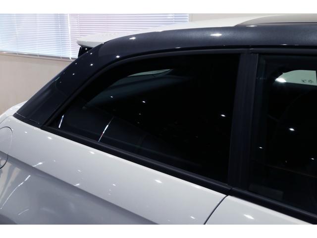 Ｓ１ ベースグレード　６速ＭＴ／サンル－フ／赤キャリパ－／コントラストル－フ／バックカメラ／車検Ｒ９．９迄／タイヤ新品／グレイシアホワイトＭ／フロアマット／ナビ地デジ／１８インチアルミ／ブラックハーフレザー（53枚目）