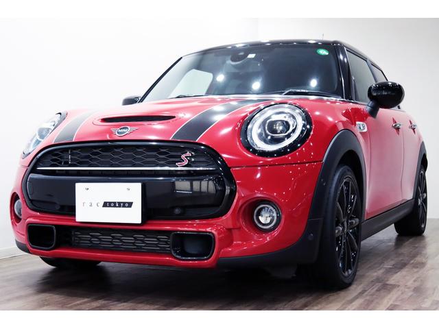 ＭＩＮＩ クーパーＳ　１オーナー／エナジェティックスタイル／Ｐｅｐｐｅｒパッケージ／地デジ／タイヤ新品／カメラ＆パーキングアシストパッケージ／ピアノブラックエクステリア／Ｙｏｕｒｓインテリアイルミネーテッド／（2枚目）