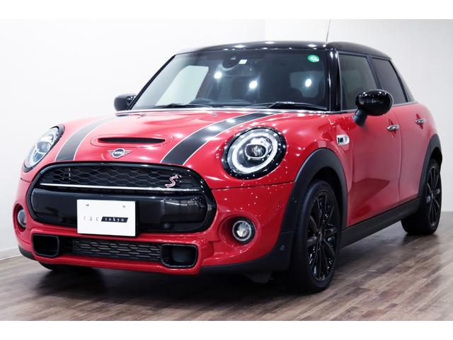 ＭＩＮＩ クーパーＳ　１オーナー／エナジェティックスタイル／Ｐｅｐｐｅｒパッケージ／地デジ／タイヤ新品／カメラ＆パーキングアシストパッケージ／ピアノブラックエクステリア／Ｙｏｕｒｓインテリアイルミネーテッド／（6枚目）